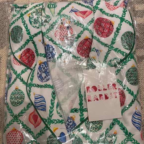 Roller Rabbit 2025 Ornament Trellis Long Sleeve Polo Pajamas - Picture 5 of 6